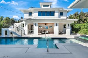 739 5th Ave N, Naples