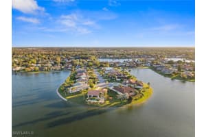 6752 Compton Lane, Naples, FL 34104 Sold 03/26/25