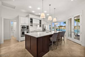 6752 Compton Lane, Naples, FL 34104 Sold 03/26/25