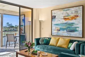413 Augusta Blvd 302, Naples