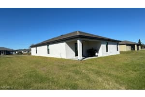 815 Unger Avenue, Fort Myers, FL 33913 - MLS#224095881