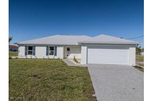 415 11th Street, Cape Coral, FL 33993 Sold 06/18/25