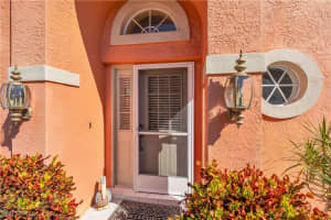 649 Saint Andrews Boulevard, Naples, FL 34113 Sold 01/15/25