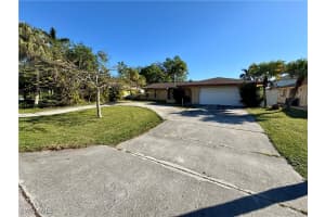 2550 10th Street, Naples, FL 34103 Sold 03/18/25