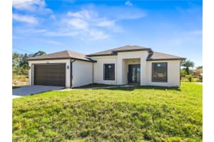 2803 44th Street, Lehigh Acres, FL 33976 - MLS#224095995