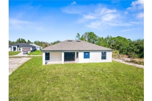 2803 44th Street, Lehigh Acres, FL 33976 - MLS#224095995