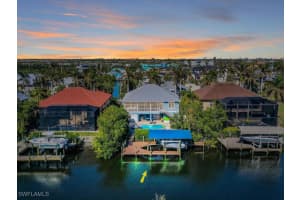 11781 Isle Of Palms Drive, Fort Myers Beach, FL 33931 Sold 05/28/25