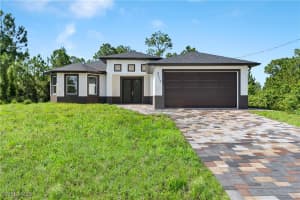2604 11th Street, Lehigh Acres, FL 33976 Sold 01/22/25