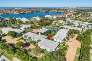 651 Elkcam Circle, Marco Island, FL 34145 Sold 05/09/25