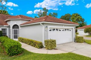 347 Melrose Pl 19, Naples