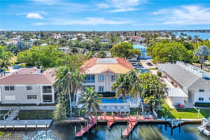 1483 Chesapeake Avenue, Naples, FL 34102 Sold 03/27/25