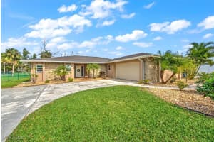 1656 Saint Clair Avenue, North Fort Myers, FL 33903 - MLS#224096499