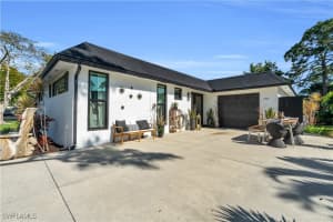 230 Georgetown Boulevard, Naples, FL 34112 - MLS#224096701