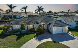 809 Lucia Dr, Punta Gorda