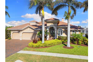 375 Capistrano Court, Marco Island, FL 34145 Sold 01/28/25