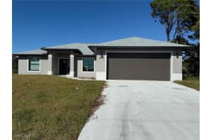2618 15th Street, Lehigh Acres, FL 33976 Sold 03/14/25