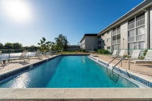 5515 Rattlesnake Hamm Rd 301, Naples