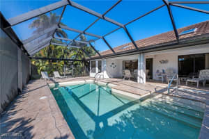 485 Countryside Drive, Naples, FL 34104 Sold 03/24/25