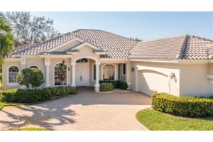 1789 Supreme Court, Naples, FL 34110 - MLS#224097073