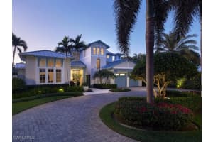 631 Broad Court, Naples, FL 34102 - MLS#224097135