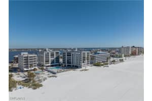 392 Estero Boulevard, Fort Myers Beach, FL 33931 Sold 01/16/25