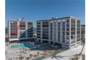 392 Estero Boulevard, Fort Myers Beach, FL 33931 Sold 01/16/25