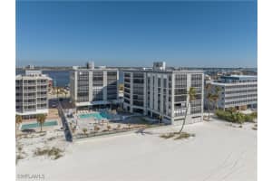 392 Estero Boulevard, Fort Myers Beach, FL 33931 Sold 01/16/25