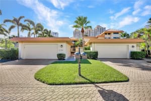 6790 Pelican Bay Blvd 91, Naples