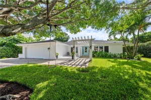 3750 Crayton Road, Naples, FL 34103 Sold 03/03/25