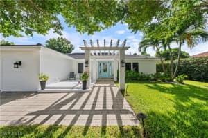 3750 Crayton Road, Naples, FL 34103 Sold 03/03/25