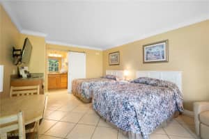 2555 9th Street, Naples, FL 34103 Sold 05/22/25