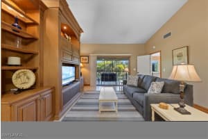 2918 Kings Lake Boulevard, Naples, FL 34112 - MLS#224097362