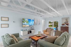 517 110th Avenue, Naples, FL 34108 - MLS#224097403