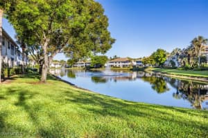 784 Carrick Bend Circle, Naples, FL 34110 Sold 04/04/25
