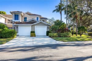 784 Carrick Bend Circle, Naples, FL 34110 Sold 04/04/25