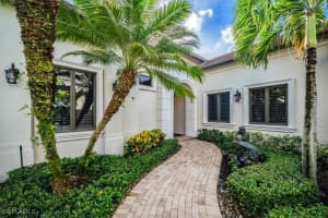 28614 La Caille Drive, Naples, FL 34119 - MLS#224097481