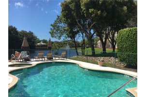 515 Club Side Dr, Naples