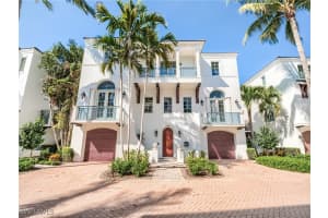 1724 Gulf Shore Boulevard, Naples, FL 34102 Sold 03/14/25