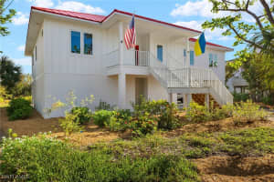 1048 Fish Crow Road, Sanibel, FL 33957 Sold 04/07/25
