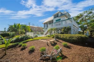 862 Beach Road, Sanibel, FL 33957 Sold 02/28/25
