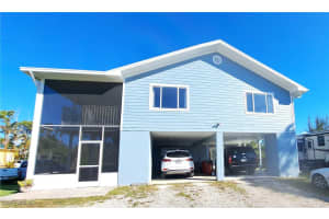 8500 Redwood Dr, St James City