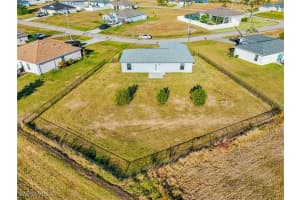 1044 43rd Terrace, Cape Coral, FL 33909 Sold 03/28/25
