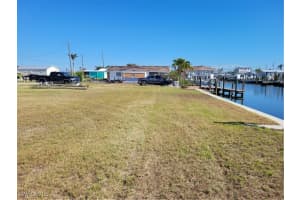 3911 Royal Palm Dr Other, FL 33956 - MLS#224097680