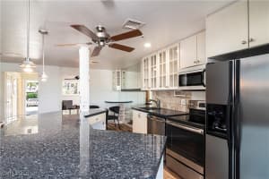 810 River Point Drive, Naples, FL 34102 - MLS#224097883