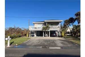 171 Lanark Avenue, Fort Myers Beach, FL 33931 Sold 05/07/25