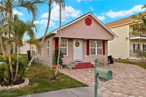 506 Leawood Circle, Naples, FL 34104 Sold 01/22/25