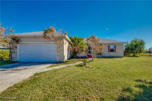 10 Maple Avenue, Lehigh Acres, FL 33936 Sold 02/04/25