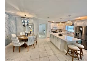 798 107th Avenue, Naples, FL 34108 - MLS#224098348