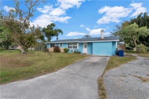 372 Park Lane Drive, North Fort Myers, FL 33917 Sold 02/24/25