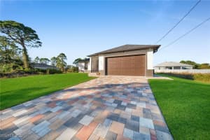 2504 41st Street, Lehigh Acres, FL 33976 Sold 02/20/25